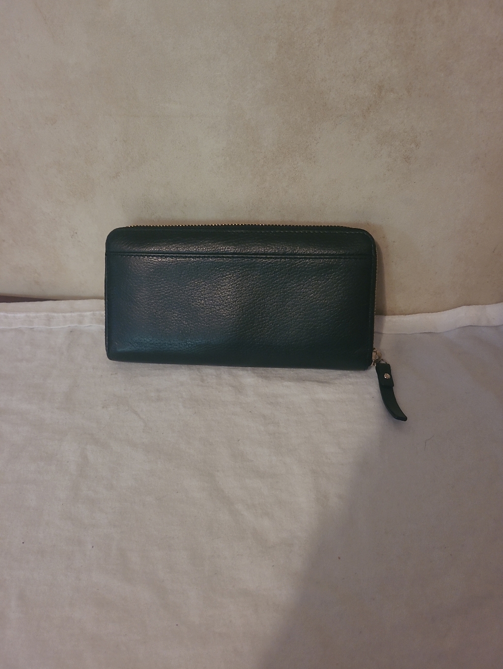 Kate Spade New York Black Leather Zip Around Wallet Wristlet Stripe Lining - Picture 3 of 7